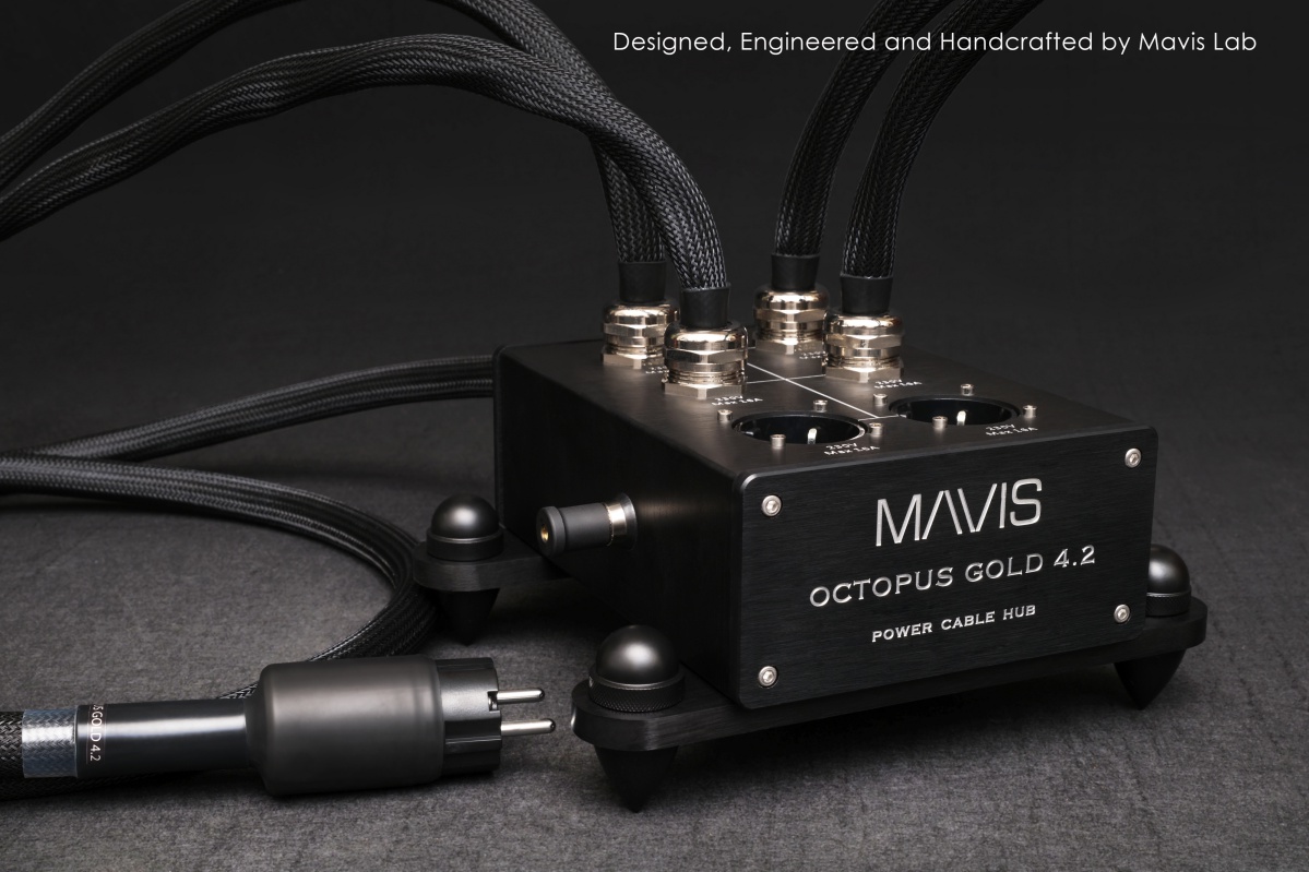 Octopus Gold 4.2 power cable hub